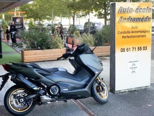 TMAX 560 PERMIS MAXI SCOOTER